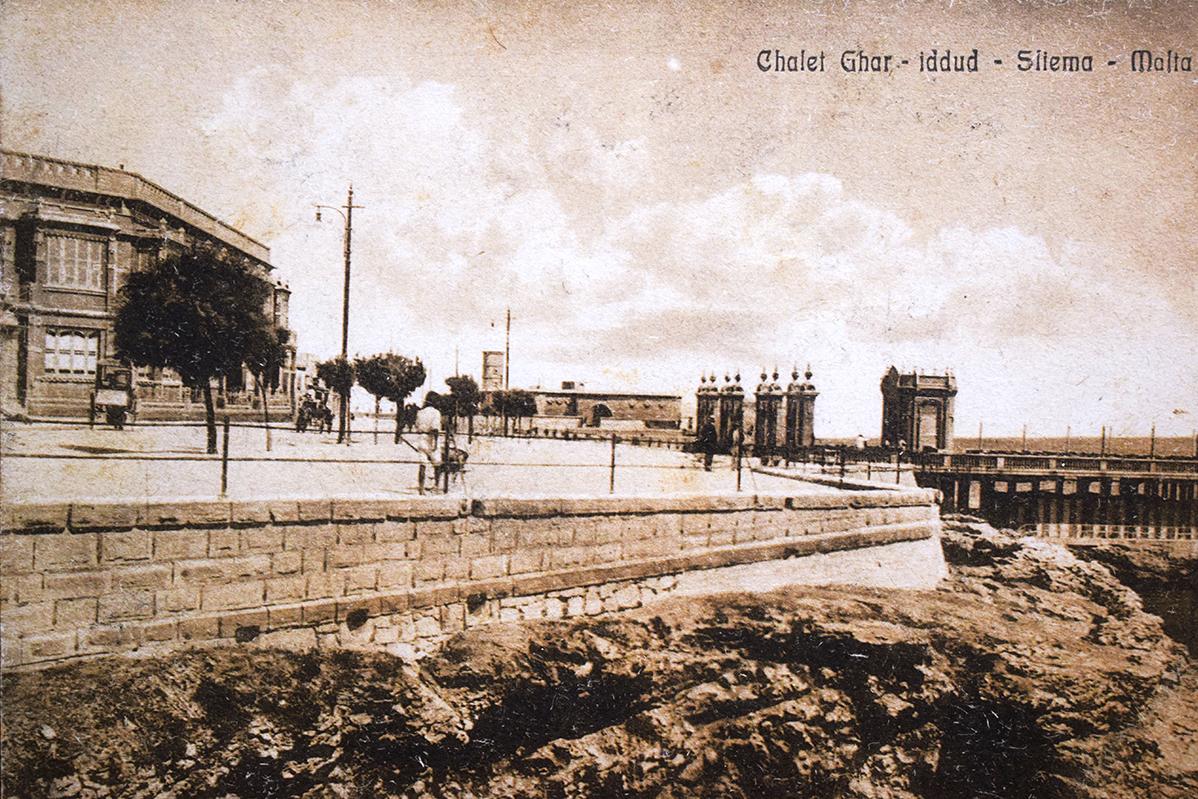 The unstudied postcard editor GBC published this pre-war side view of the Chalet.