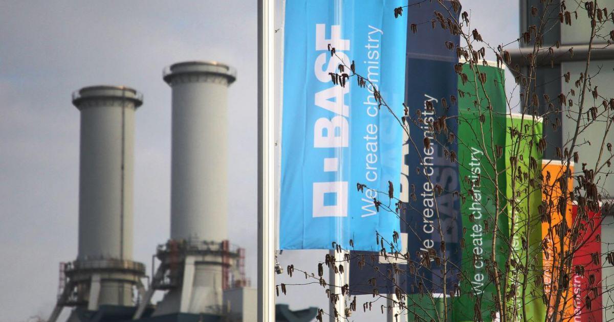 BASF to cut jobs, close units in response to high energy costs