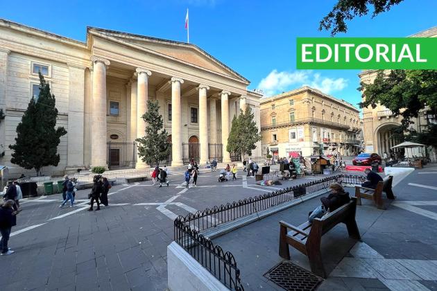 Editorial: Fraudsters with benefits