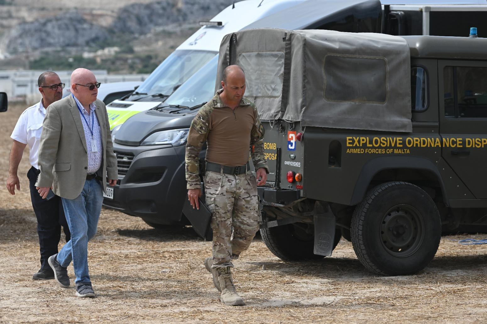 Members of the armed forces and police were also on site. Photo: Matthew Mirabelli