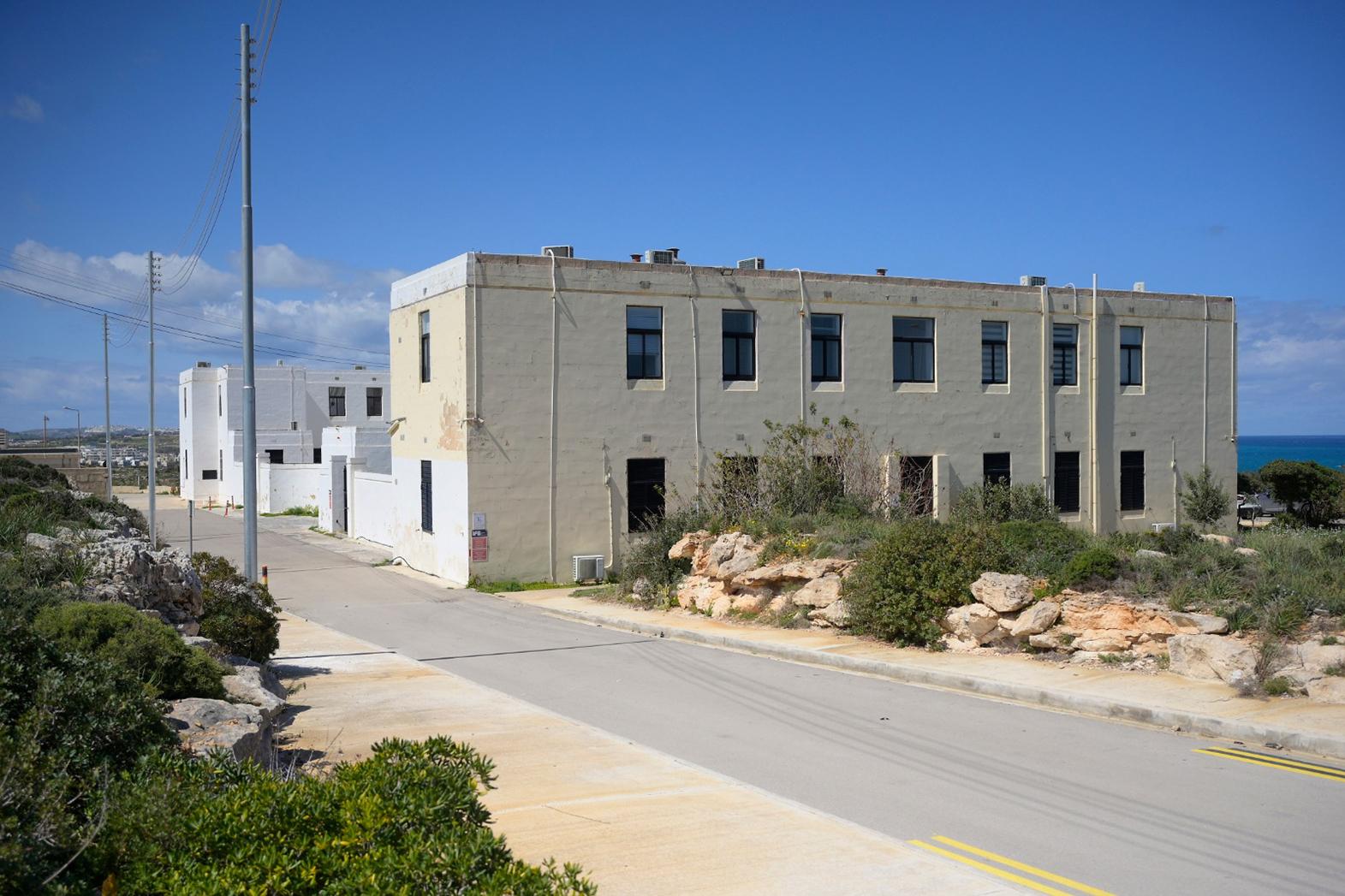 Some industry experts believe the Pembroke site&rsquo;s commanding coastal views would give it the edge. Photo: Matthew Mirabelli