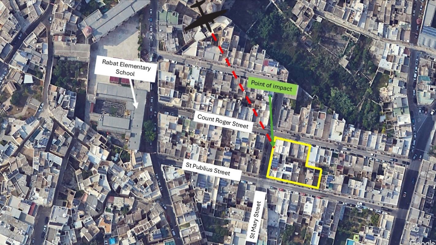 Map showing the route taken by the aircraft and the point of impact with the buildings. Map: Google Earth
