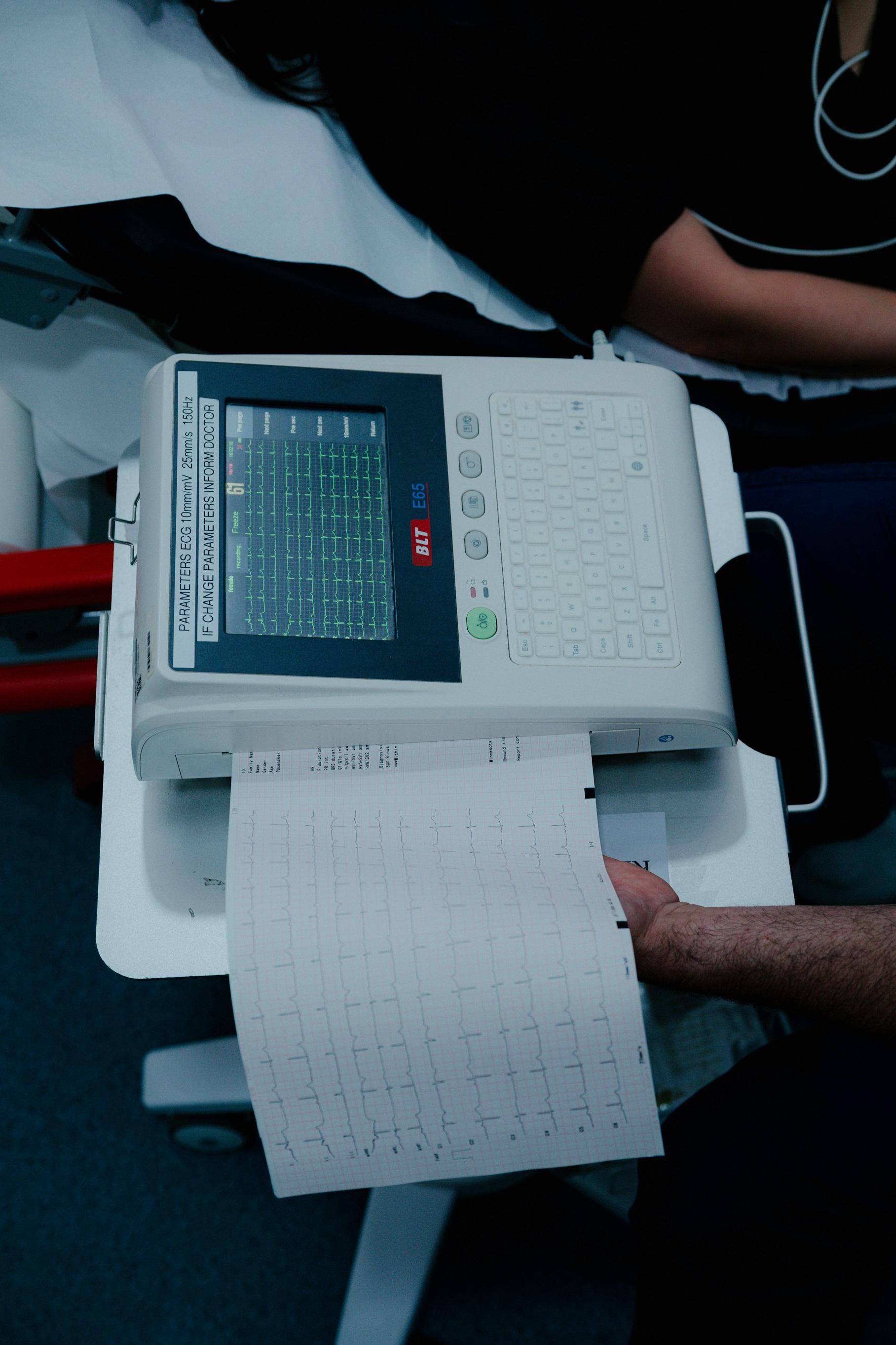 The Emergency Rooms have been restructured to accommodate a larger number of patients, while benefitting from investment in the latest equipment.