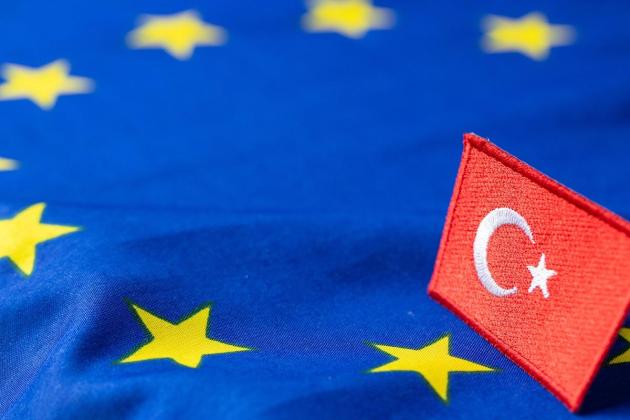 EU enlargement gains momentum but Turkey held back
