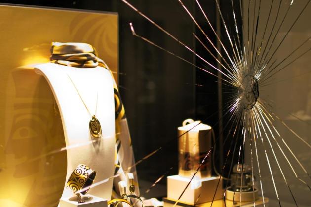 Jewellery worth millions stolen in French museum burglary