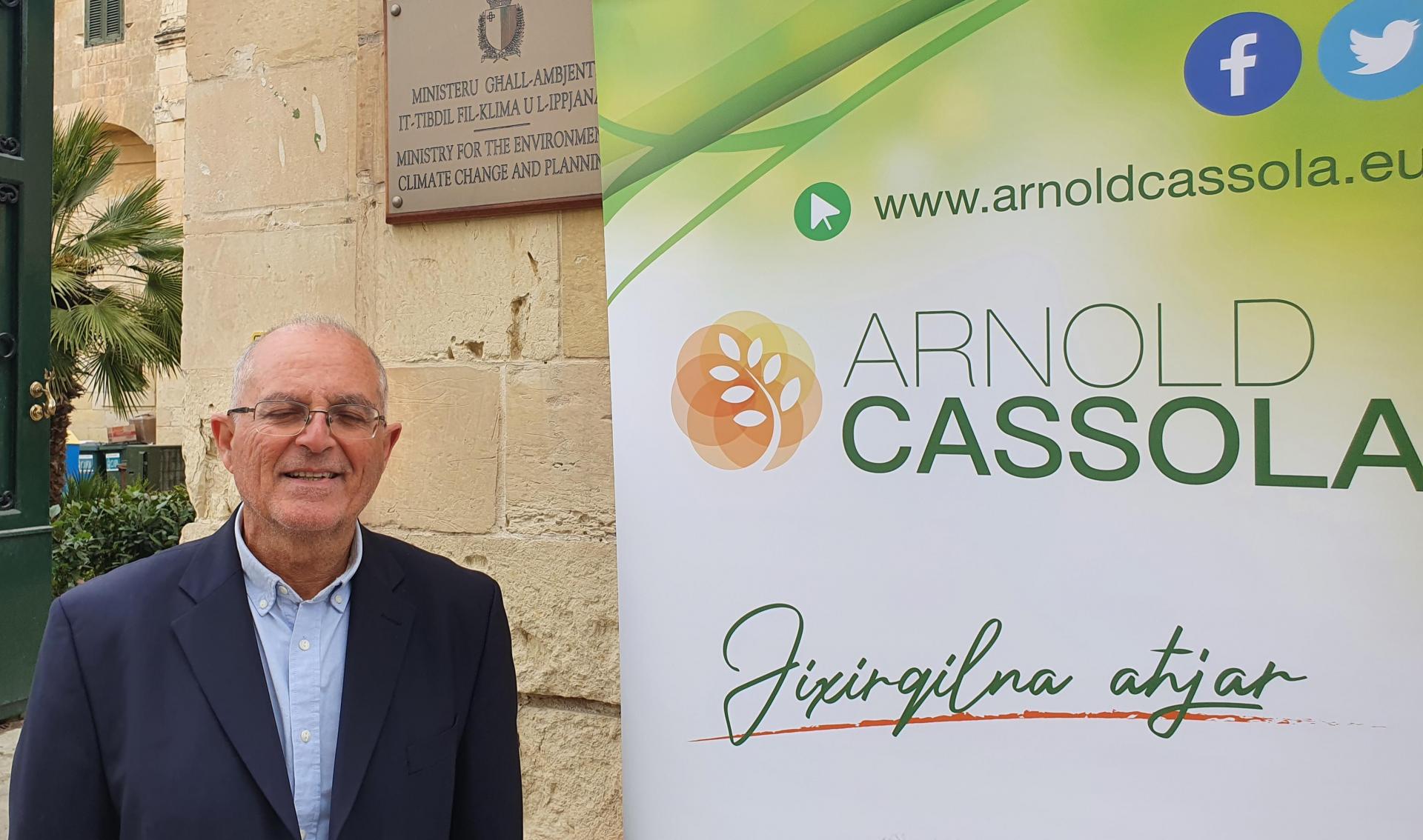 Arnold Cassola outside the Environment Ministry in Santa Venera.