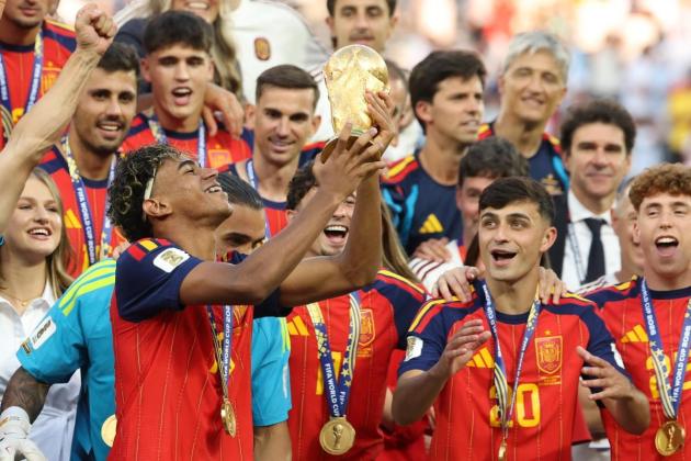 Spain beat Argentina to win World Cup 