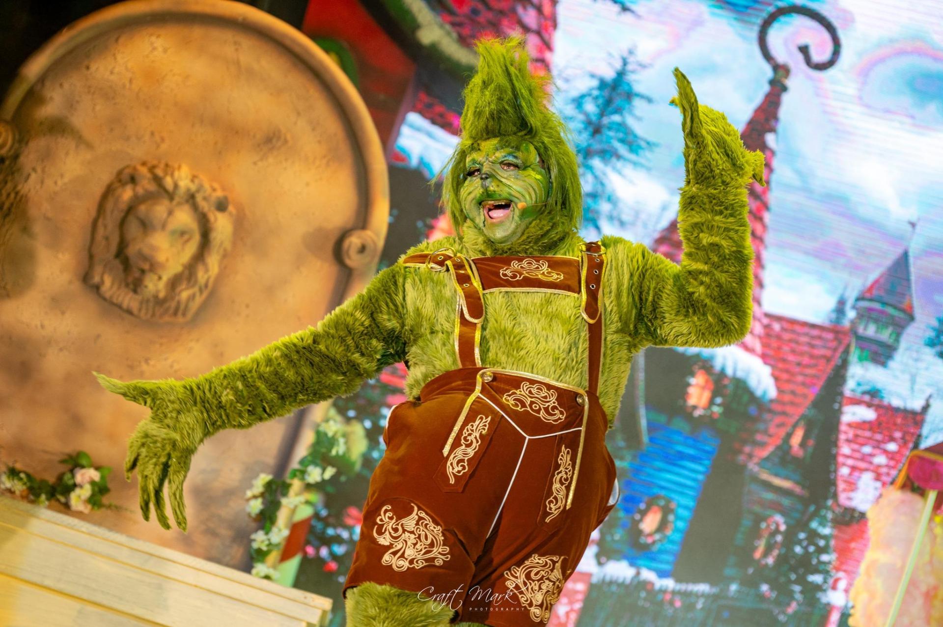 The Grinċ in the Maltese panto <em>Grinċ u l-prinċep żrinġ</em>. Photo: Craft Mark