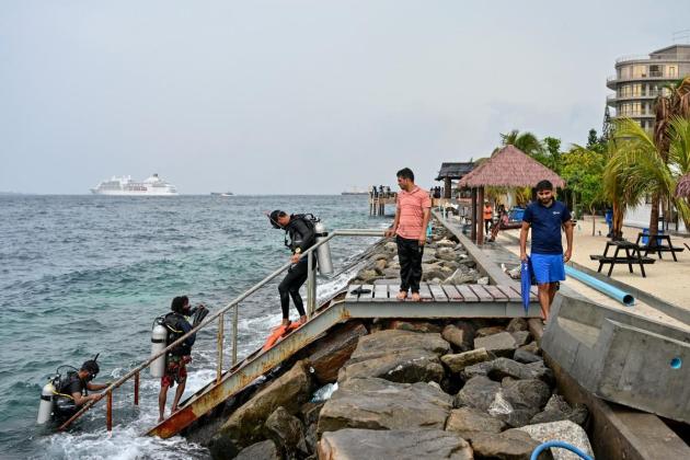Bodies of two Italian divers recovered in Maldives, official says