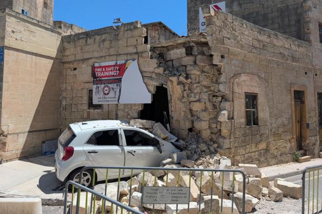 Six days later, car remains stuck in Attard abandoned building