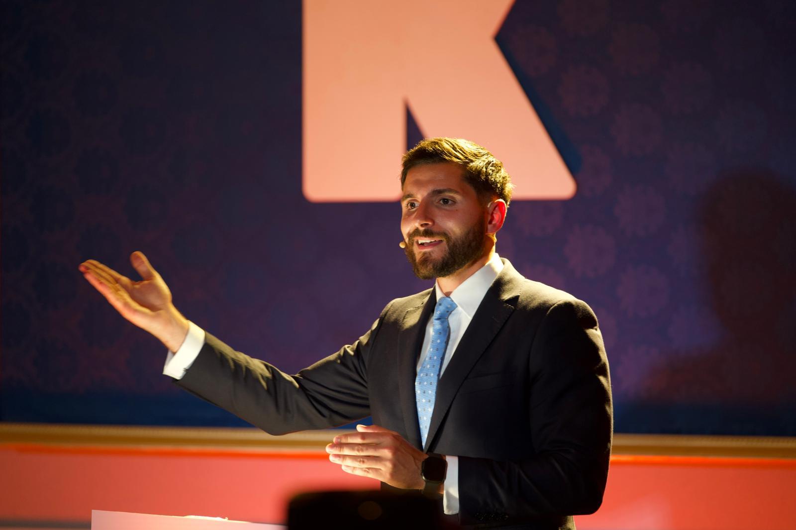 Alex Borg speaking at Il-Kazin. Photo: Jake Bellizzi