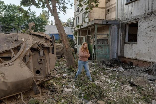 Russian strikes rock Ukraine, killing 18 and wounding dozens