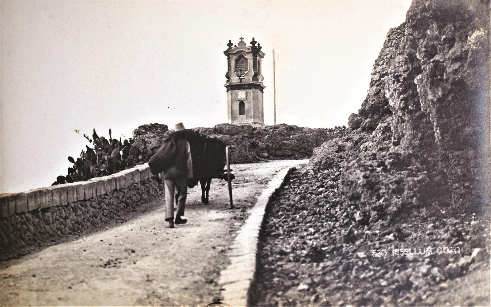 Is-Sellum, limits of Xagħra, c. 1920. Photo: Mikiel Farrugia