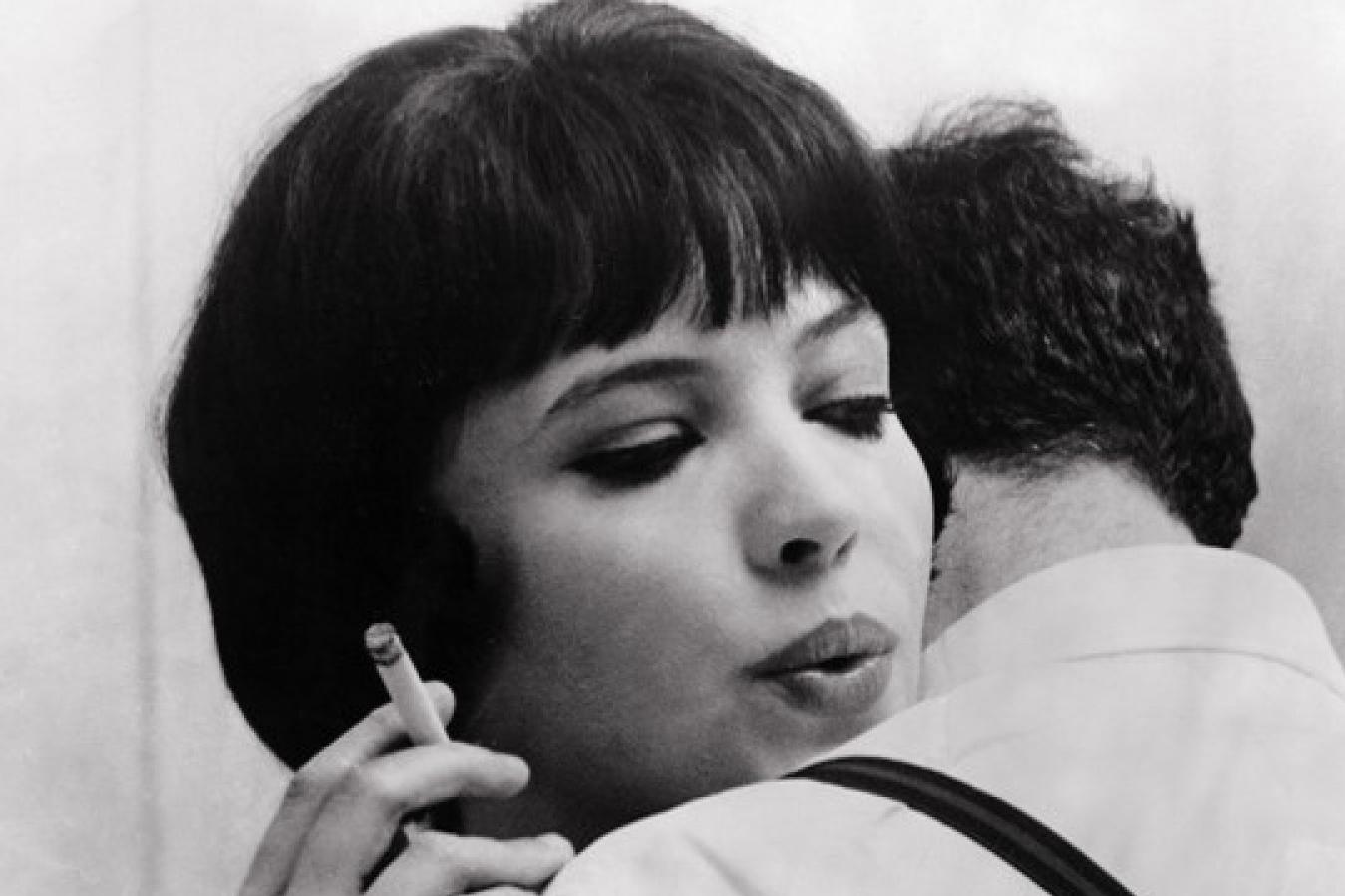 cigarette cinma Smoking a Cigarette, Making a Film TRI120/DR220 King's Light Filter Cigarettes