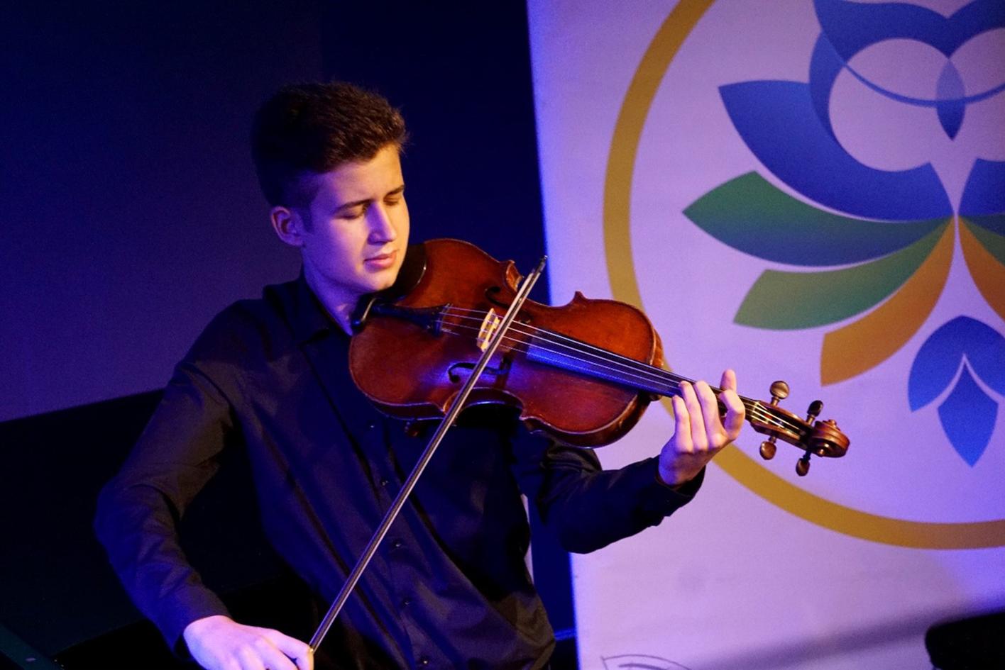 Lucas Garcia Conrad, winner of the 14th BMV Music Competition, strings section