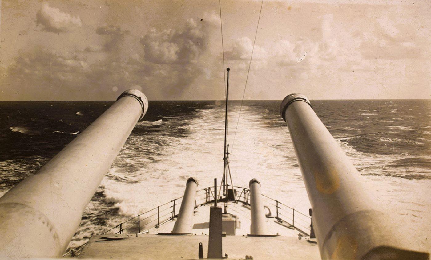 Speed trials of HMS <em>Sussex</em> off Malta, on October 29, 1930. Photo: Giovanni Bonello collection