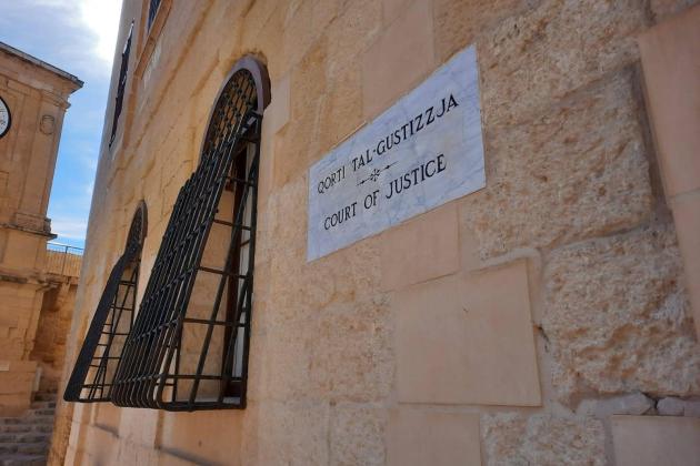Man caught with crack cocaine on unlicensed motorcycle in Gozo