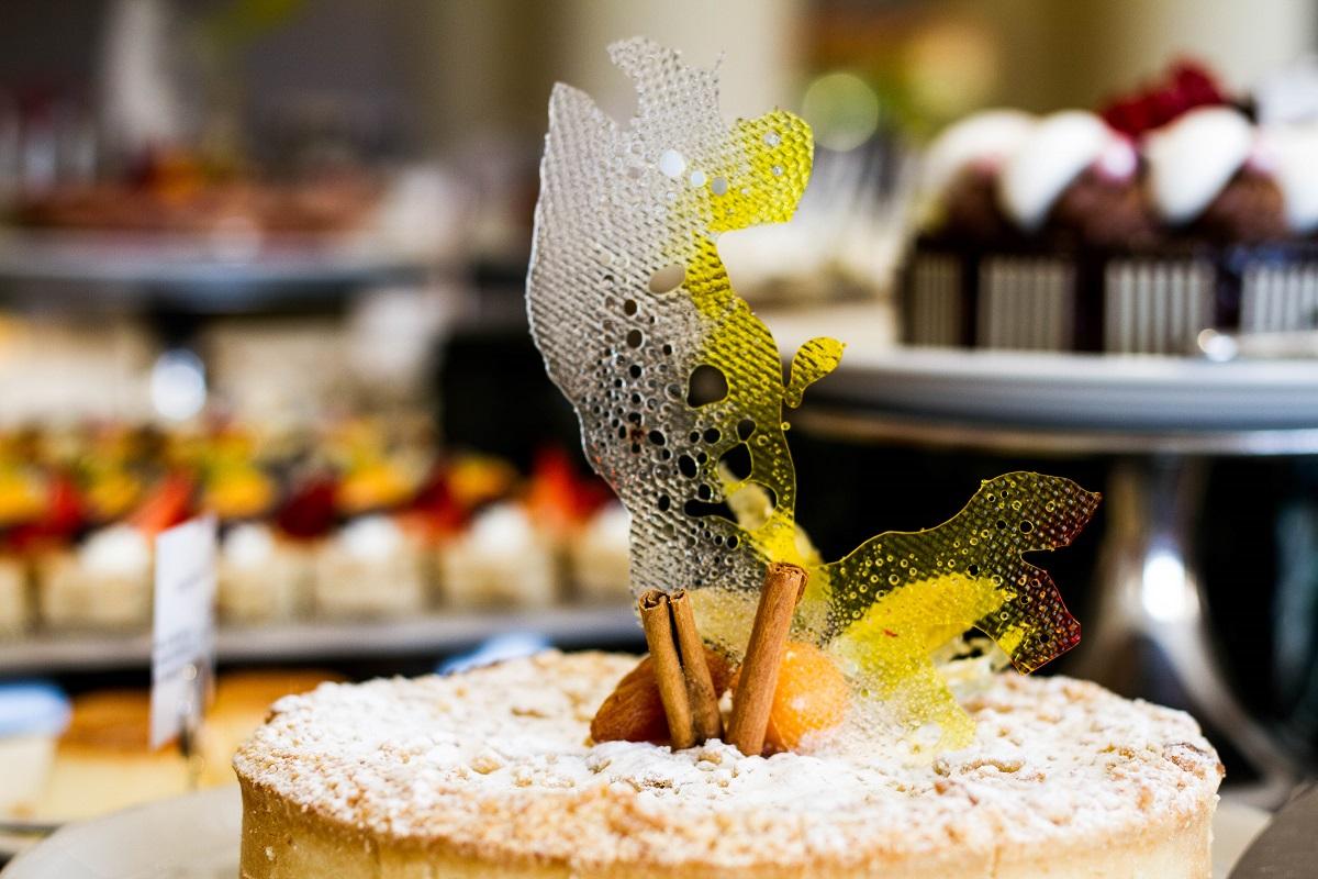 Diners can indulge their sweet tooth.