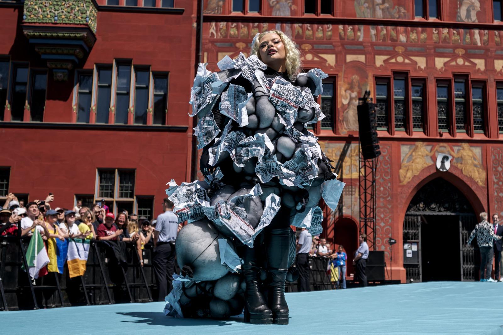 Conte posing on the Turqoise carpet next to the Basel Town Hall during the opening ceremony of the Eurovision Song Contest 2025. Photo: AFP