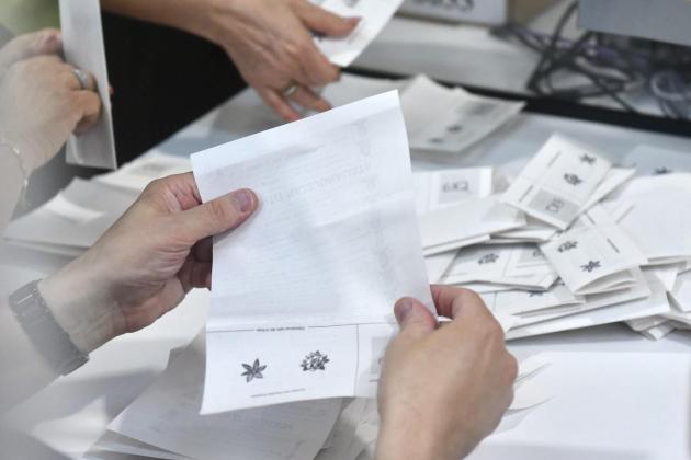 96% of assistant commissioners and polling officers voted on Tuesday