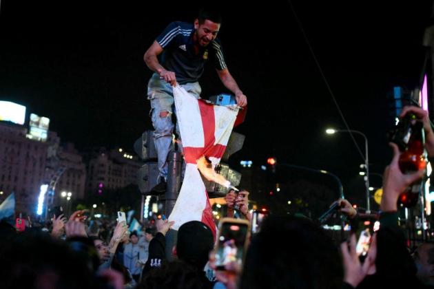 Argentina airs complaint over English ship near Falklands hours after cup win