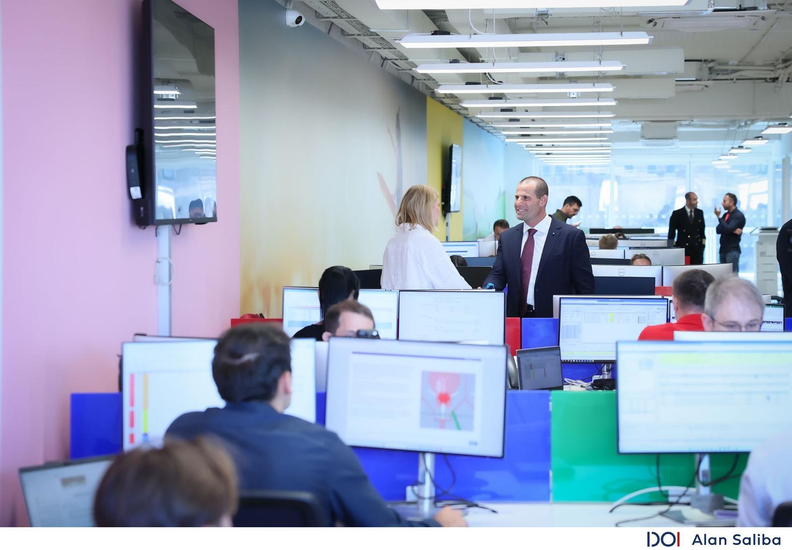 Prime Minister Robert Abela meets staff at the new offices. Photo: DOI