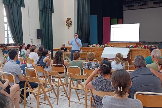 Għajnsielem archpriest briefs parishioners on church’s big projects, needs