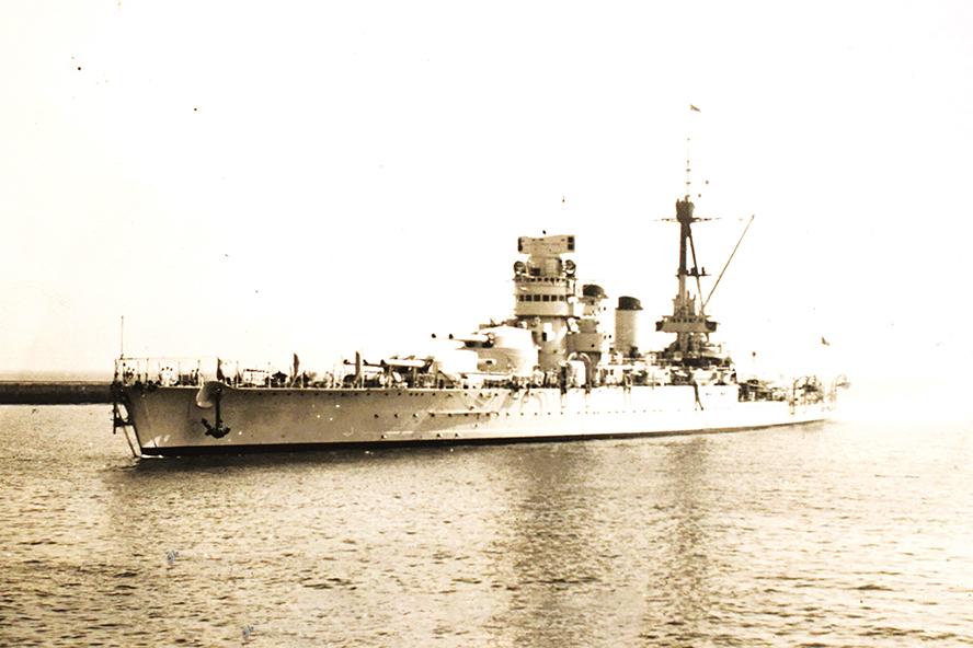 Italian warship in Malta identified at the front as Giulio Cesare and at the back as Conte di Cavour.