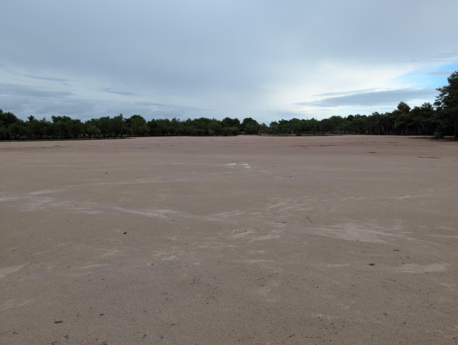 No grass in sight, yet. Picture taken on Thursday, December 4, 2025. Photo: Chris Sant Fournier
