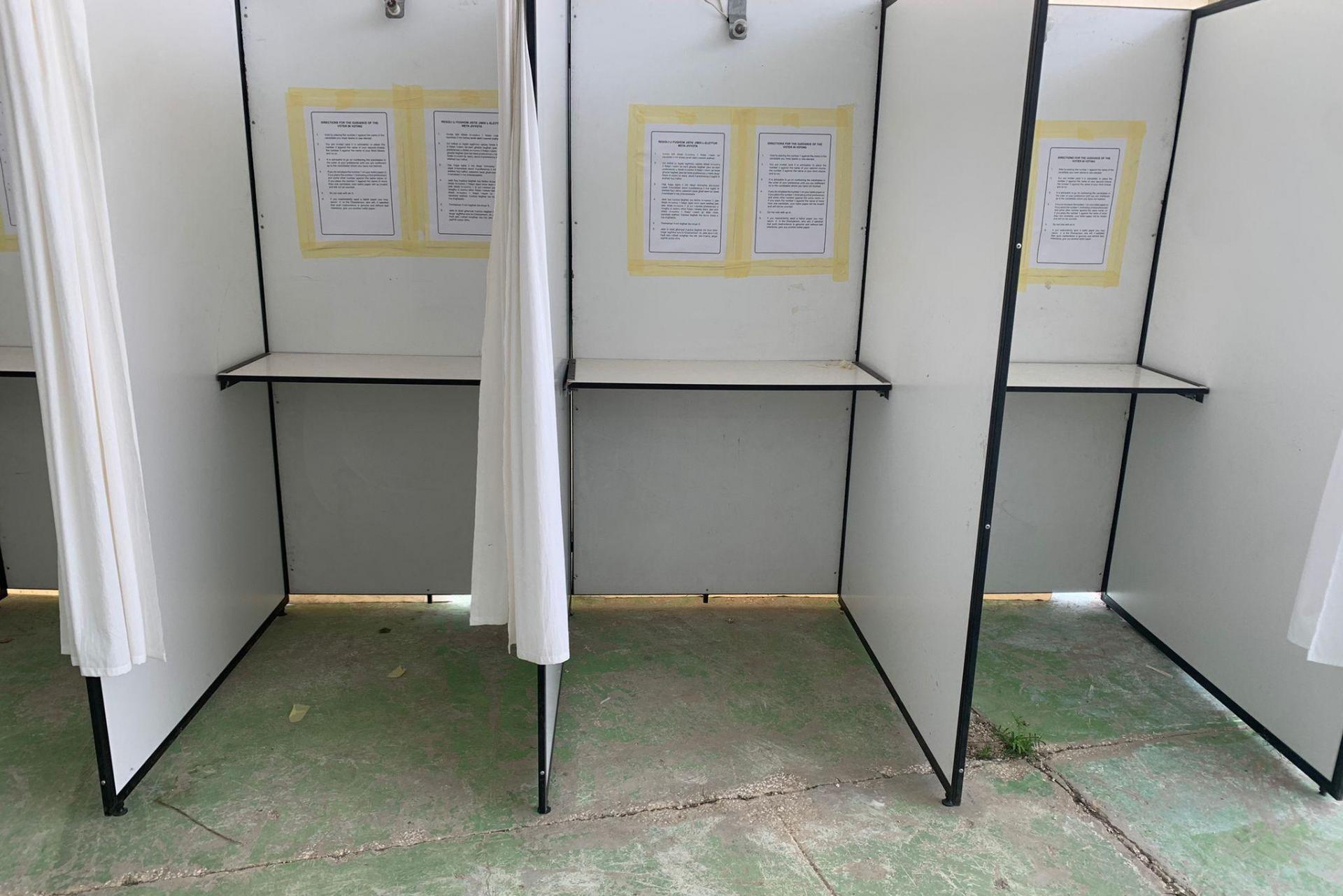 Polling booths will be disinfected after each voter. Photo: Ivan Martin