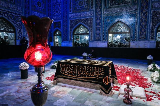 Iran strikes Gulf neighbours after new US attacks