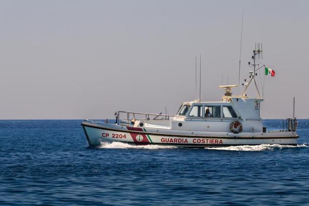 Italian coastguard recovers 10 bodies from shipwreck off Malta