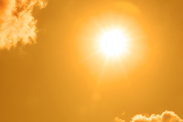 Orange weather warning issued as temperatures to feel as hot as 42°C by Saturday