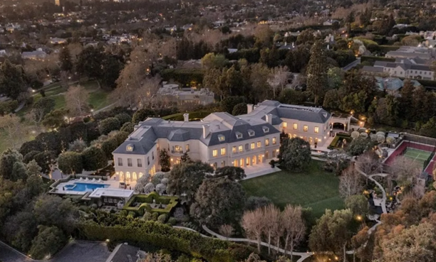 Spelling Manor was built by legendary TV producer Aaron Spelling.