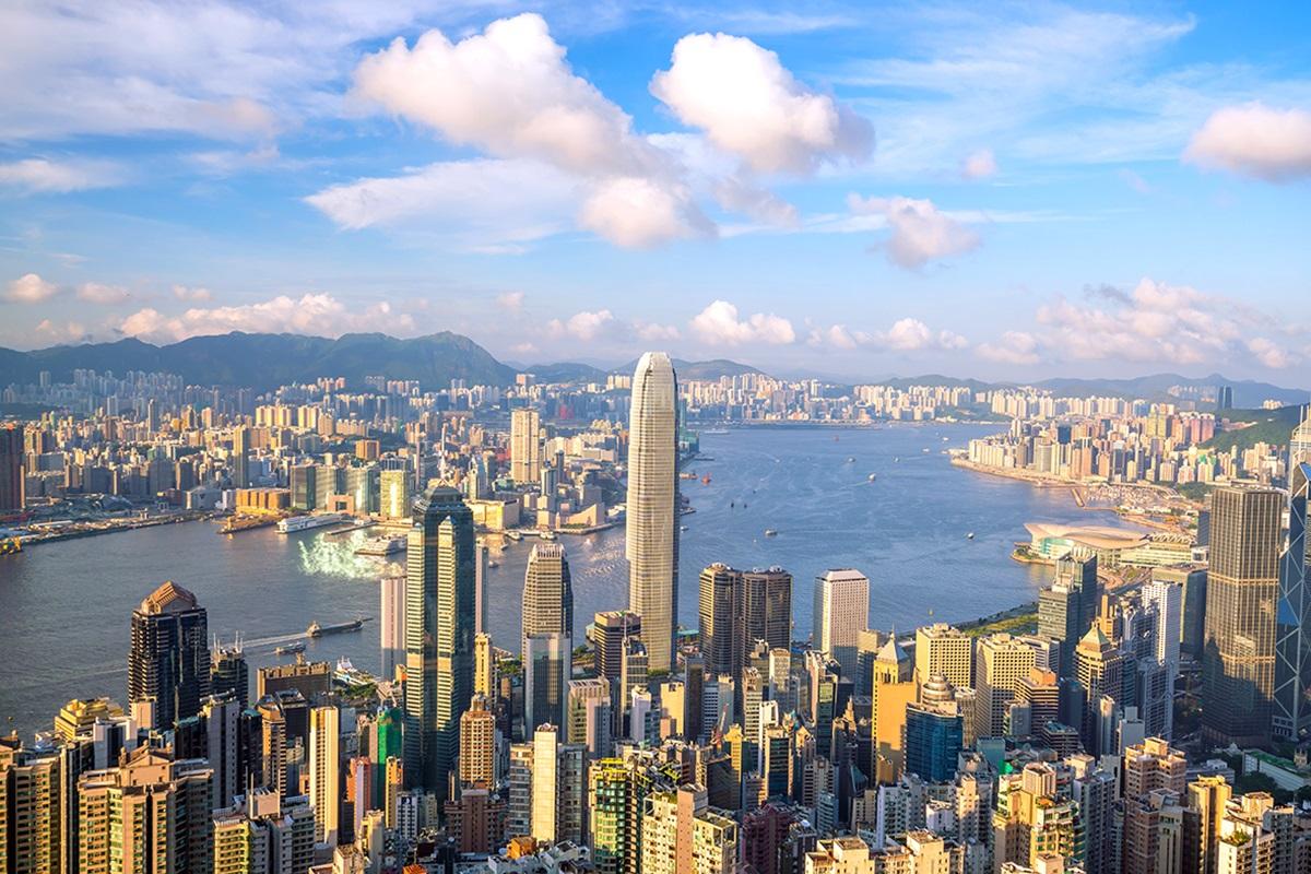 A panoramic view of Victoria Harbour and the Hong Kong skyline. Photo: Shutterstock.com