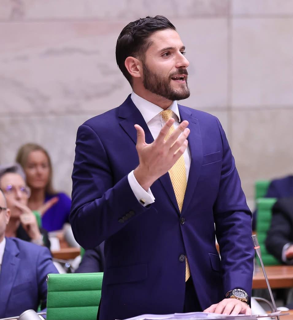 Alex Borg speaking in parliament.