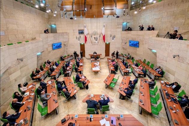 Parliament has not released plenary transcripts in almost three years