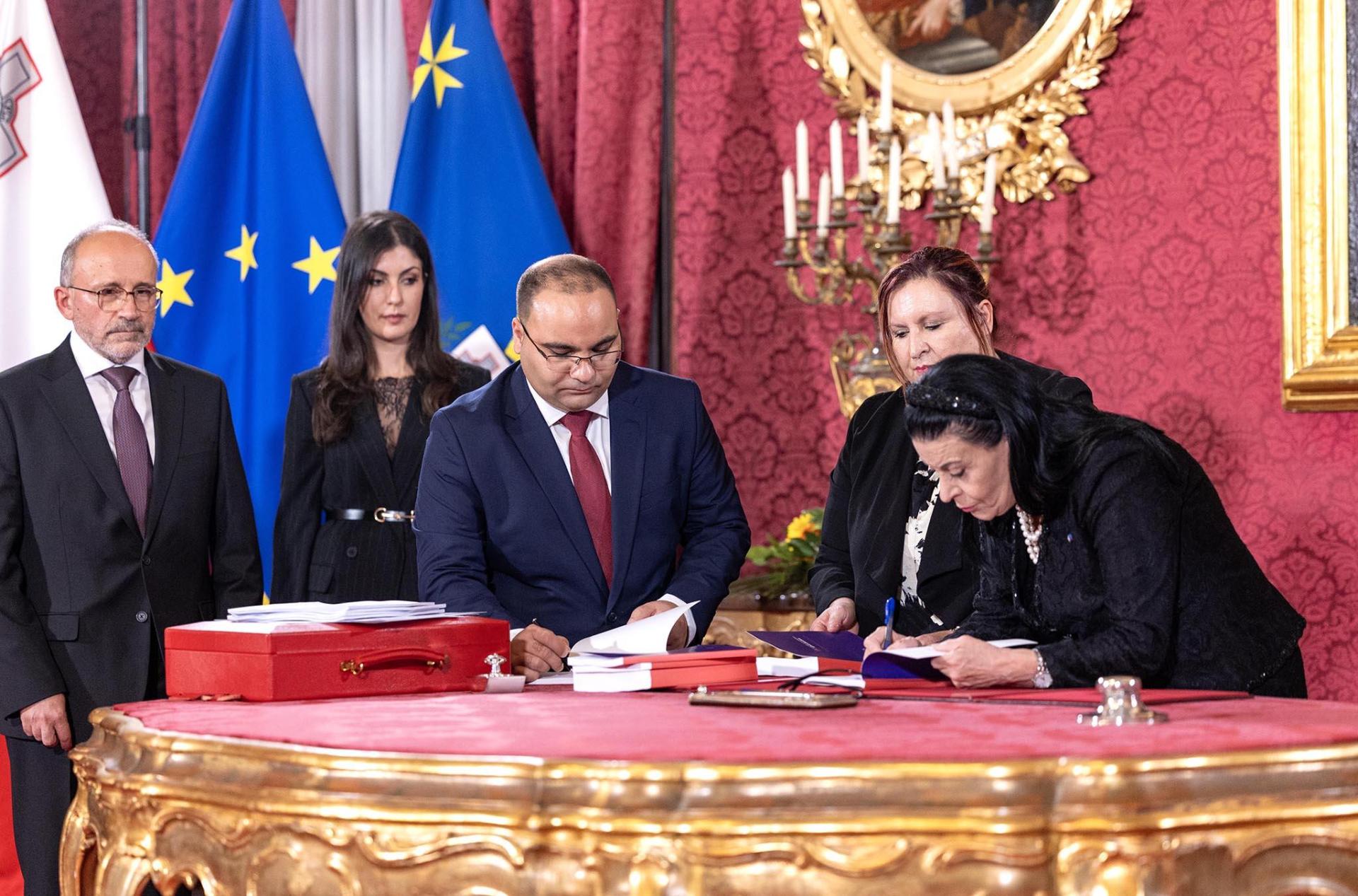 President Myriam Spiteri Debono presented with a copy of the budget speech. Photo: DOI/Kian Bugeja