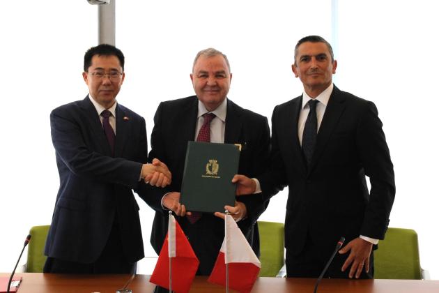 Chinese Embassy supports free hydrotherapy for disability card holders