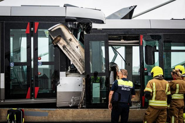 Trams collide on iconic Rotterdam bridge, 15 hurt