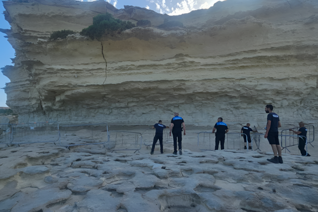 Public works close off Kalanka site after large fissure sparks collapse fears