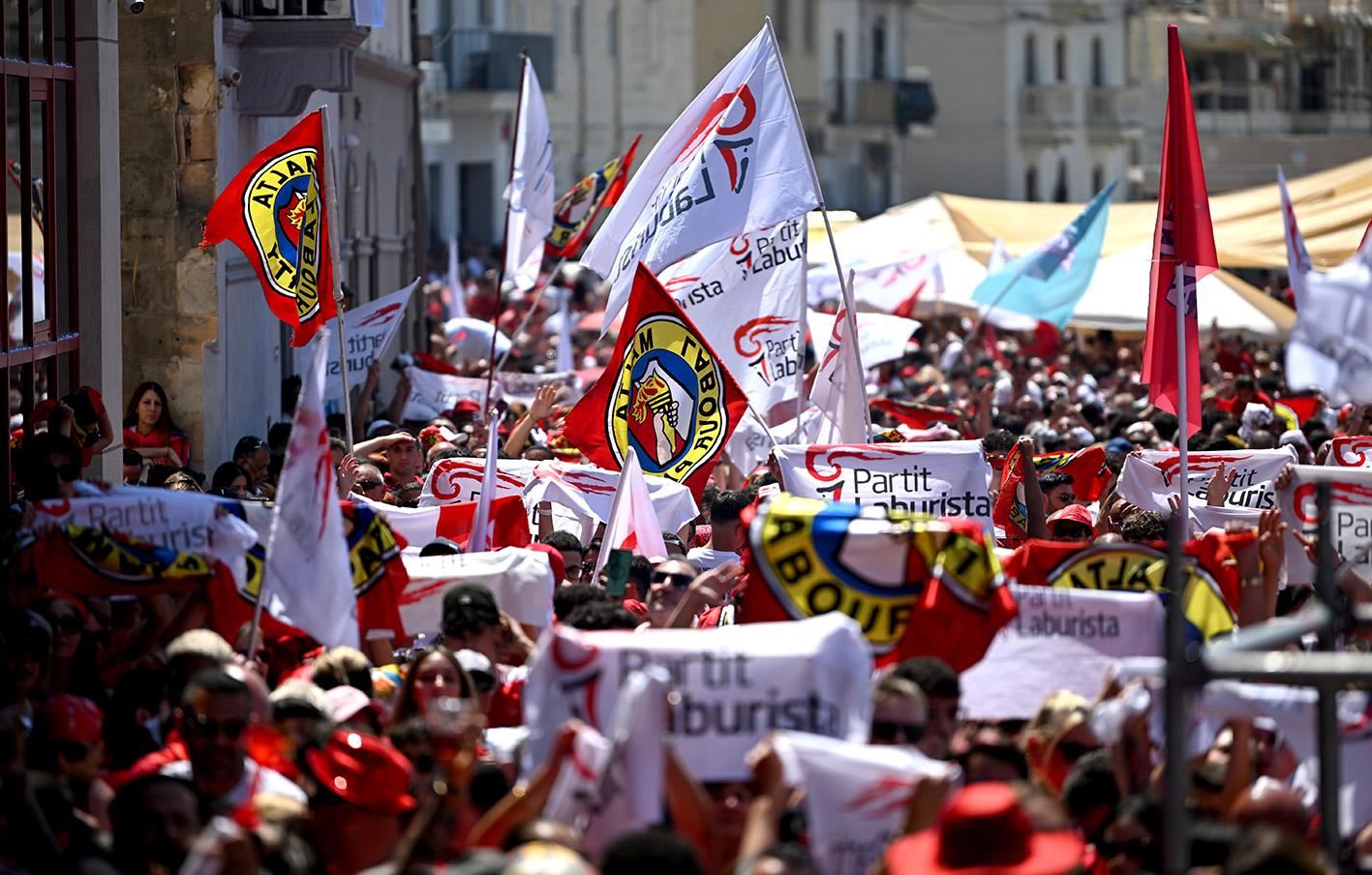 Supporters celebrating Labour&rsquo;s fourth historic win. Photo: Matthew Mirabelli