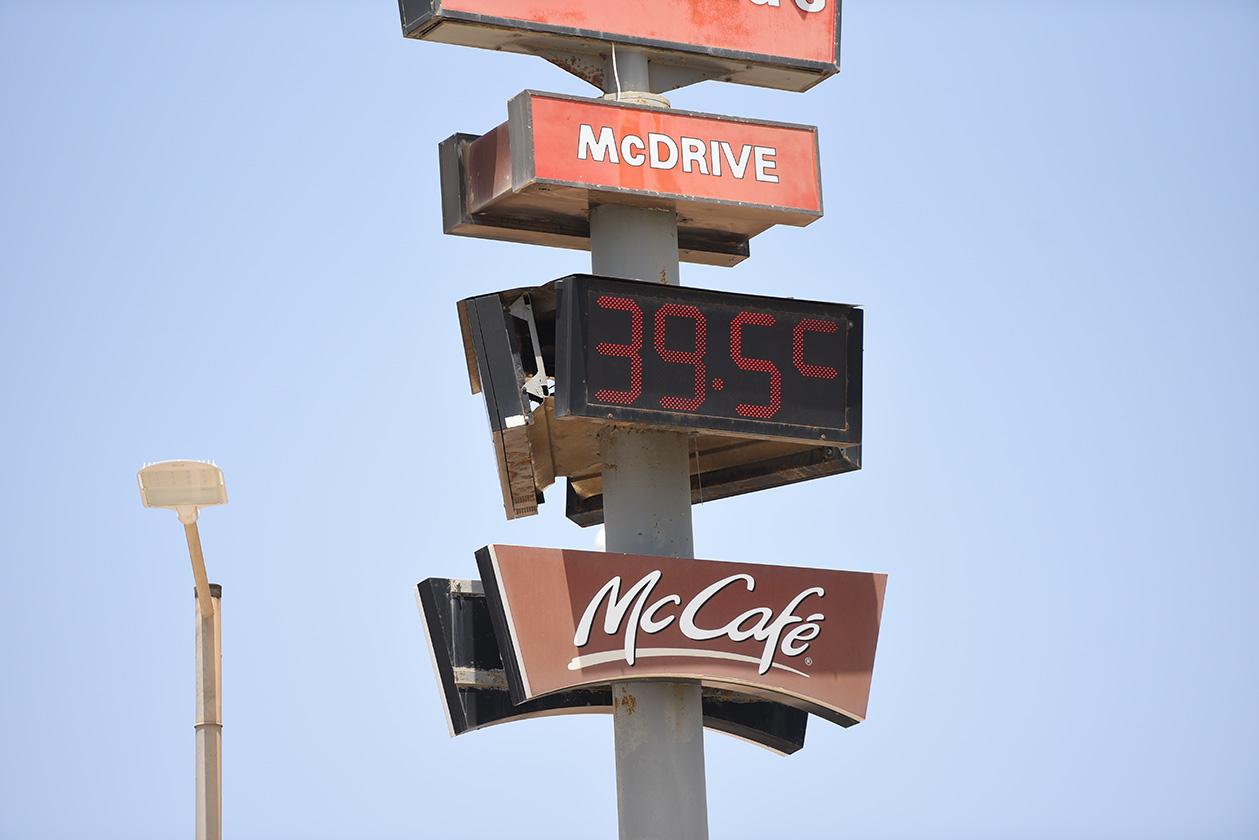 40&deg;C heat is not as uncommon as it once was. Photo: Chris Sant Fournier