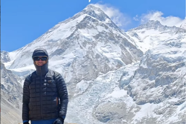 Maltese mountaineer reaches top of Mount Everest