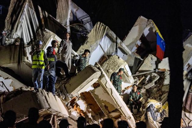 After Venezuela quake a man spent 30 hours in fetal position before rescue