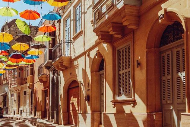 Colourful umbrella installation returns to Żabbar