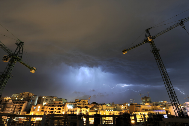 Thunderstorms forecast but rain will not be heavy, says Met Office