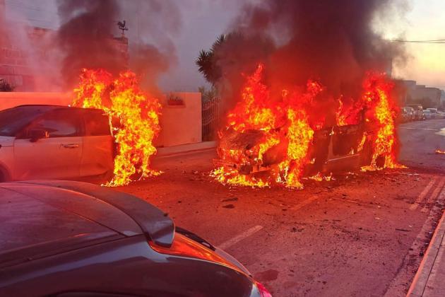 Fire destroys two vehicles and damages a third in Żebbuġ