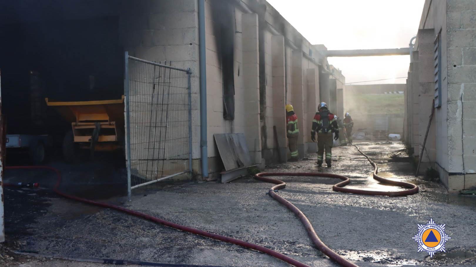 Firefighters from stations 6 and 7 brought the fire under control. Photo: CPD