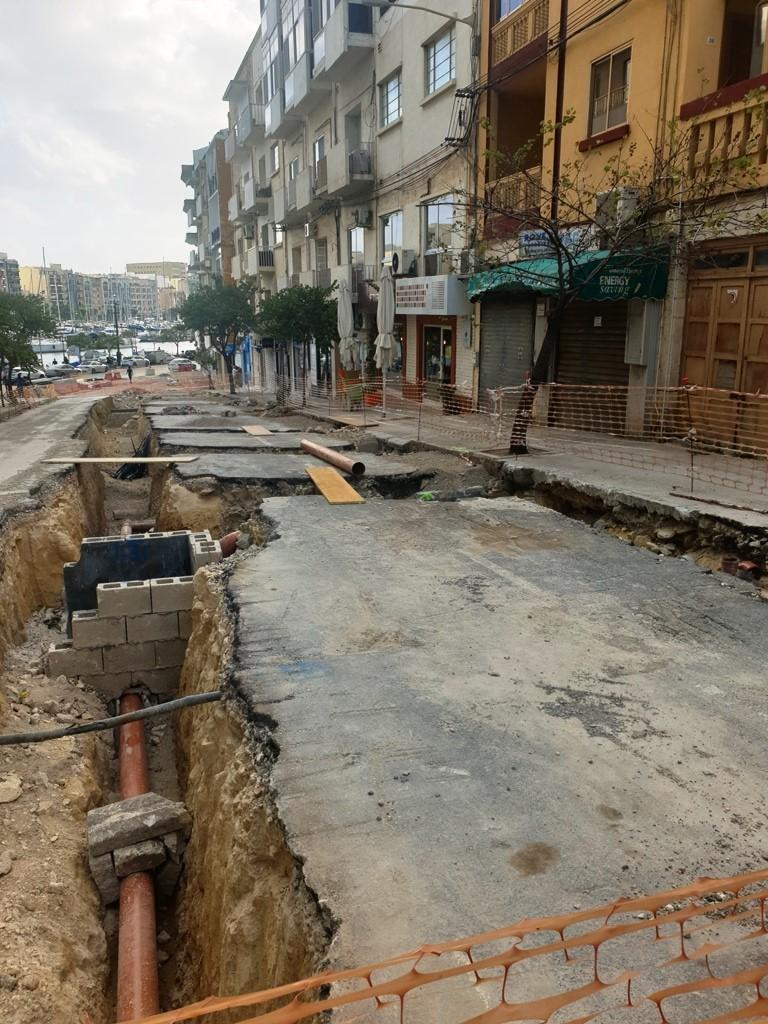 The ongoing roadworks.